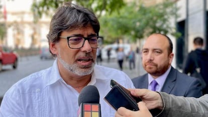 Daniel Jadue frente a la Secretaría de Relaciones Exteriores en Santiago de Chile, en octubre de 2023.