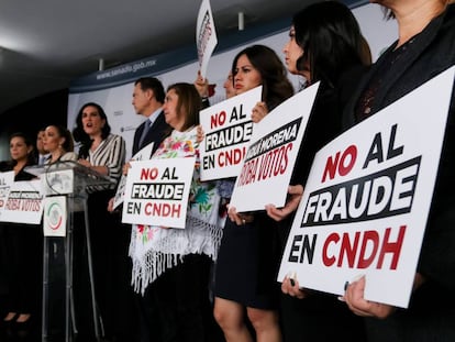 Legisladores del PAN exigen reponer la elección de presidente de la CNDH.