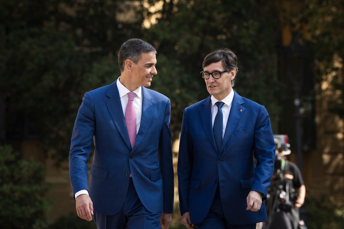 El PSOE busca preservar su marca y conjurar el peligro de...