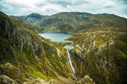 Cascada en el parque nacional Folgefonna, en Noruega.