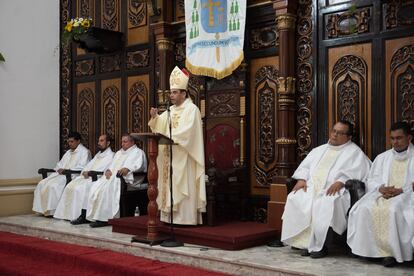 obispo Rolando Álvarez en su ciudad natal, Matagalpa (Nicaragua)