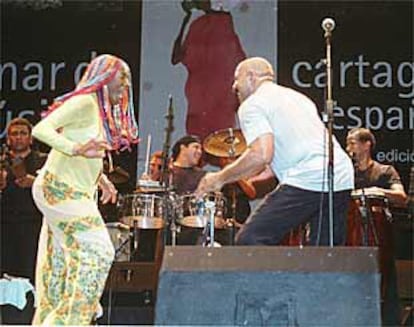 Óscar D'León y Lucrecia, en la clausura de La Mar de Músicas.