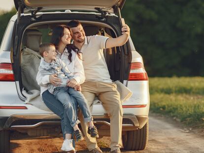 Elegimos por ti una variedad de productos para sentirte más cómodo viajando en coche esta Semana Santa.