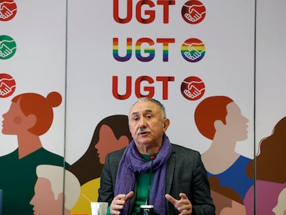 El secretario general de UGT, Pepe Álvarez, durante el desayuno informativo organizado por el sindicato este jueves en Madrid.