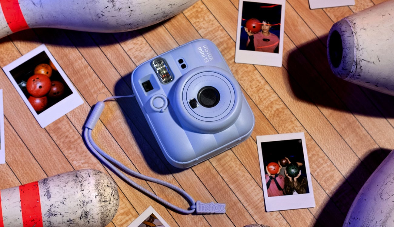 Nueva instax mini 13, una cámara instantánea que llega con temporizador y diseño renovado