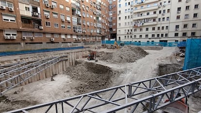 Un juzgado fuerza al Ayuntamiento a revisar la licencia de un parking privado de Retiro tras ocho años de batalla vecinal