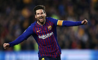 Messi celebra su segundo gol al United.