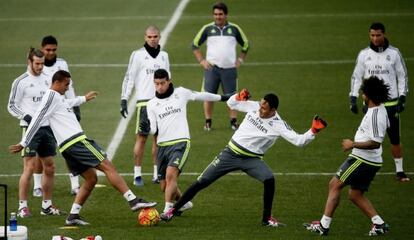 Los jugadores del Real Madrid en un entrenamiento.