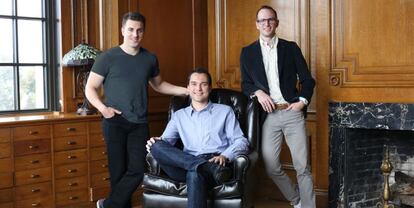 Los fundadores de Airbnb, Brian Chesky, Nathan Blecharczyk y Joe Gebbia.