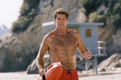 David Hasselhoff, feliz y musculado en la serie 'Los vigilantes de la playa'.