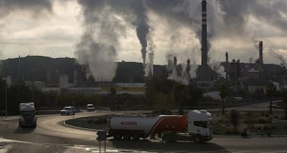 Una refiner&iacute;a en La L&iacute;nea de la Concepci&oacute;n (C&aacute;diz). 