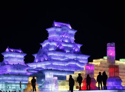 Festival de esculturas de hielo y nieve en la ciudad china de Harbin