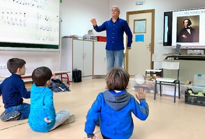 Los talleres gratuitos de la Fundación Atrio Cáceres ya se han impartido en 17 colegios.