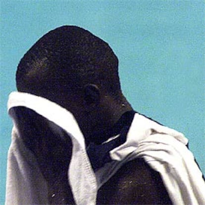 El nigeriano Ali Maiga Akibou llora tras ser descalifica
do