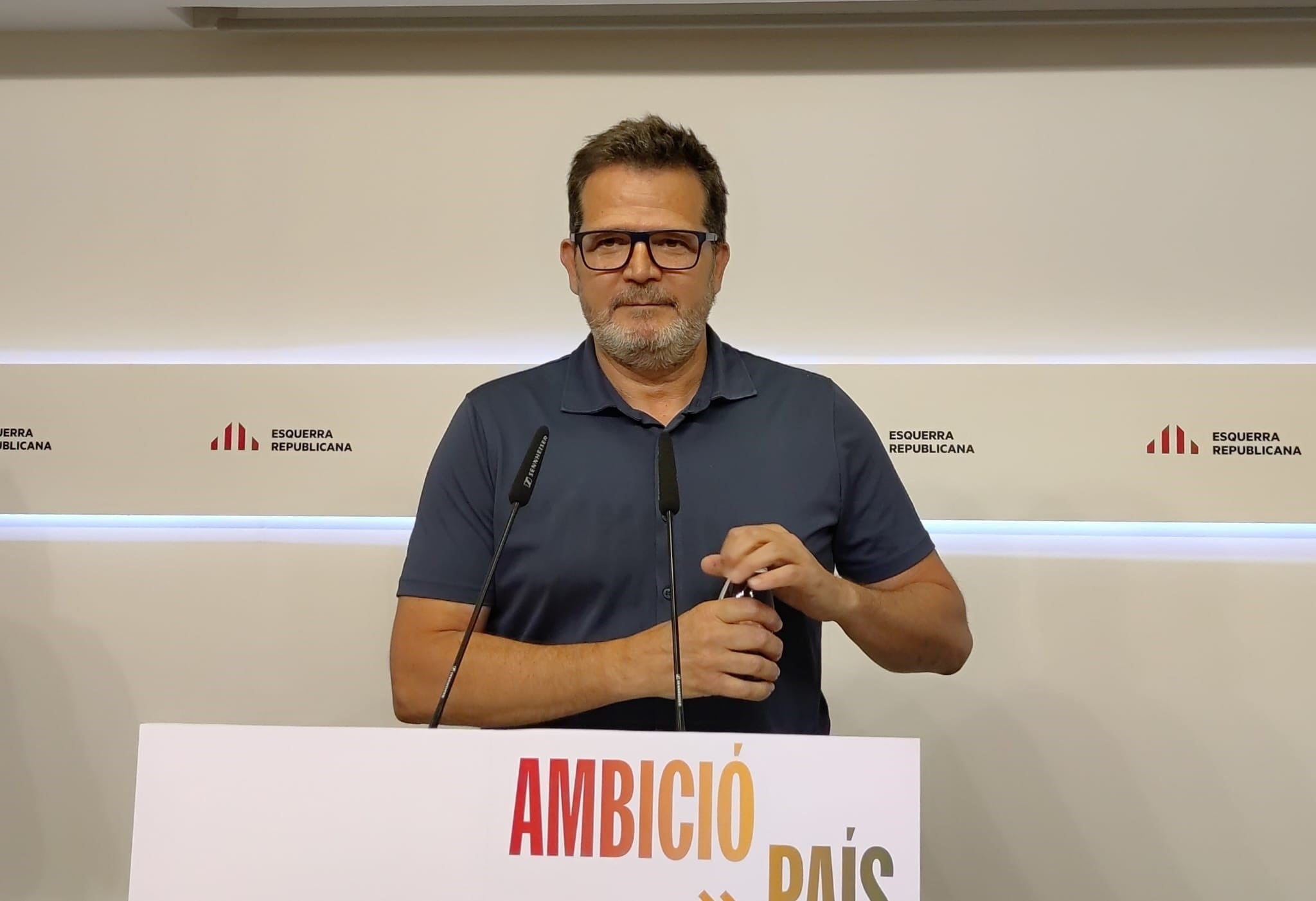 Junqueras contacta con Sánchez y los líderes de la mayoría de la investidura en plena crisis del PSOE