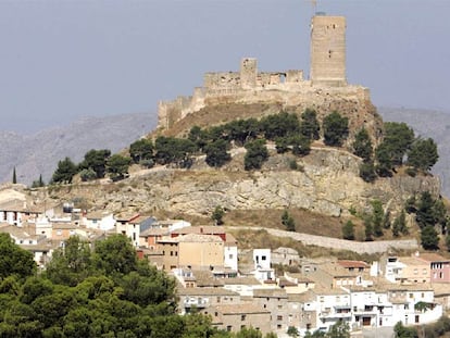 Una vista del castillo de Biar.