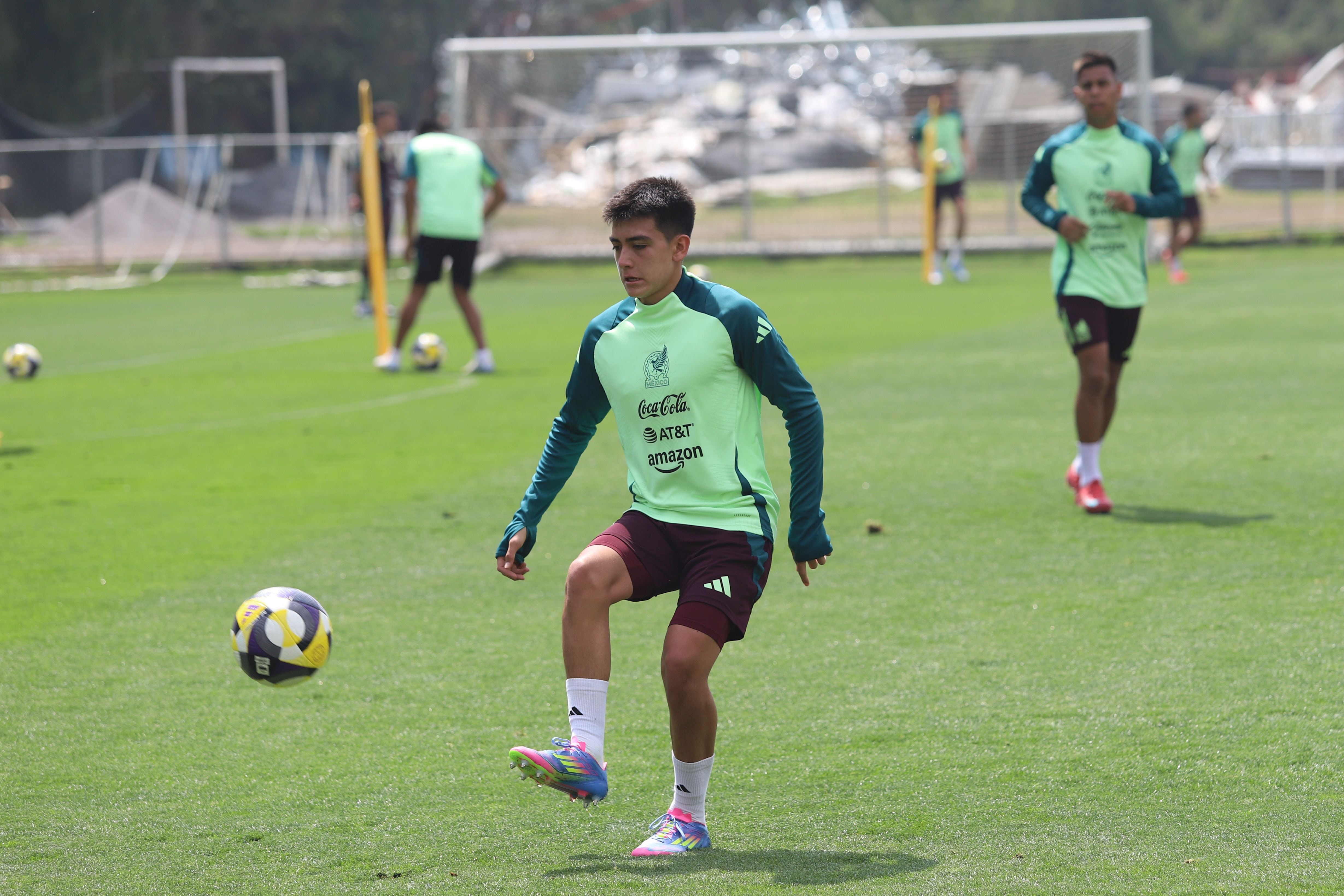 Gilberto Mora: “Trato de divertirme y eso me ha ayudado mucho hasta ahorita”