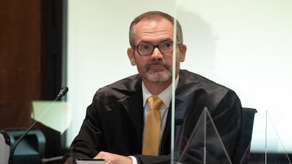 El exdiputado de JxCat Josep Costa, que ejerce su defensa durante el juicio en el Tribunal Superior de Justicia de Cataluña (TSJC),