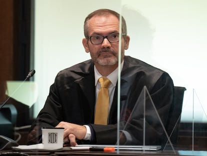 El exdiputado de JxCat Josep Costa, que ejerce su defensa durante el juicio en el Tribunal Superior de Justicia de Cataluña (TSJC),