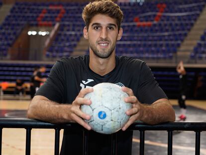 El jugador de balonmano Antonio Serradilla, este miércoles en el pabellón de los Deportes de Logroño.