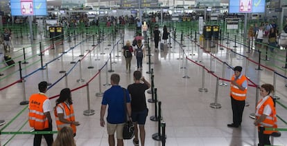 Control de seguridad del Aeropuerto de El Prat.