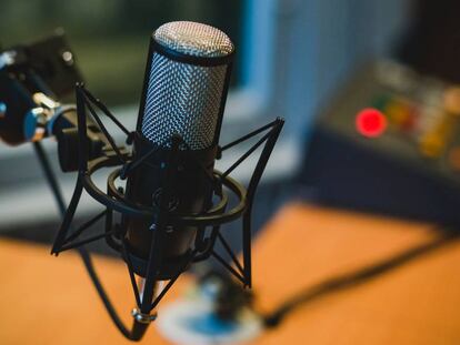 El coste económico de realizar un 'podcast' puede ser nulo o pequeño si se utilizan recursos gratuitos o muy económicos.