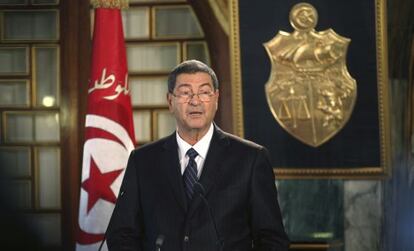 Habib Essid anuncia los nombres de su nuevo gobierno, hoy en Túnez.