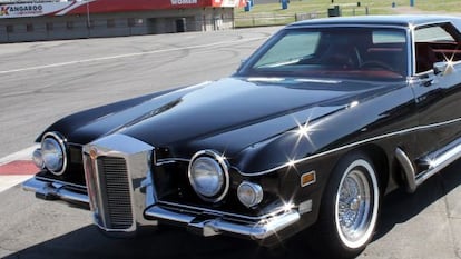 Stutz Blackhawk del 71, coche de Elvis que se subastará.