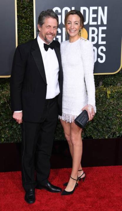 Hugh Grant y Anna Eberstein, en la gala de los Globos de Oro la pasada semana.