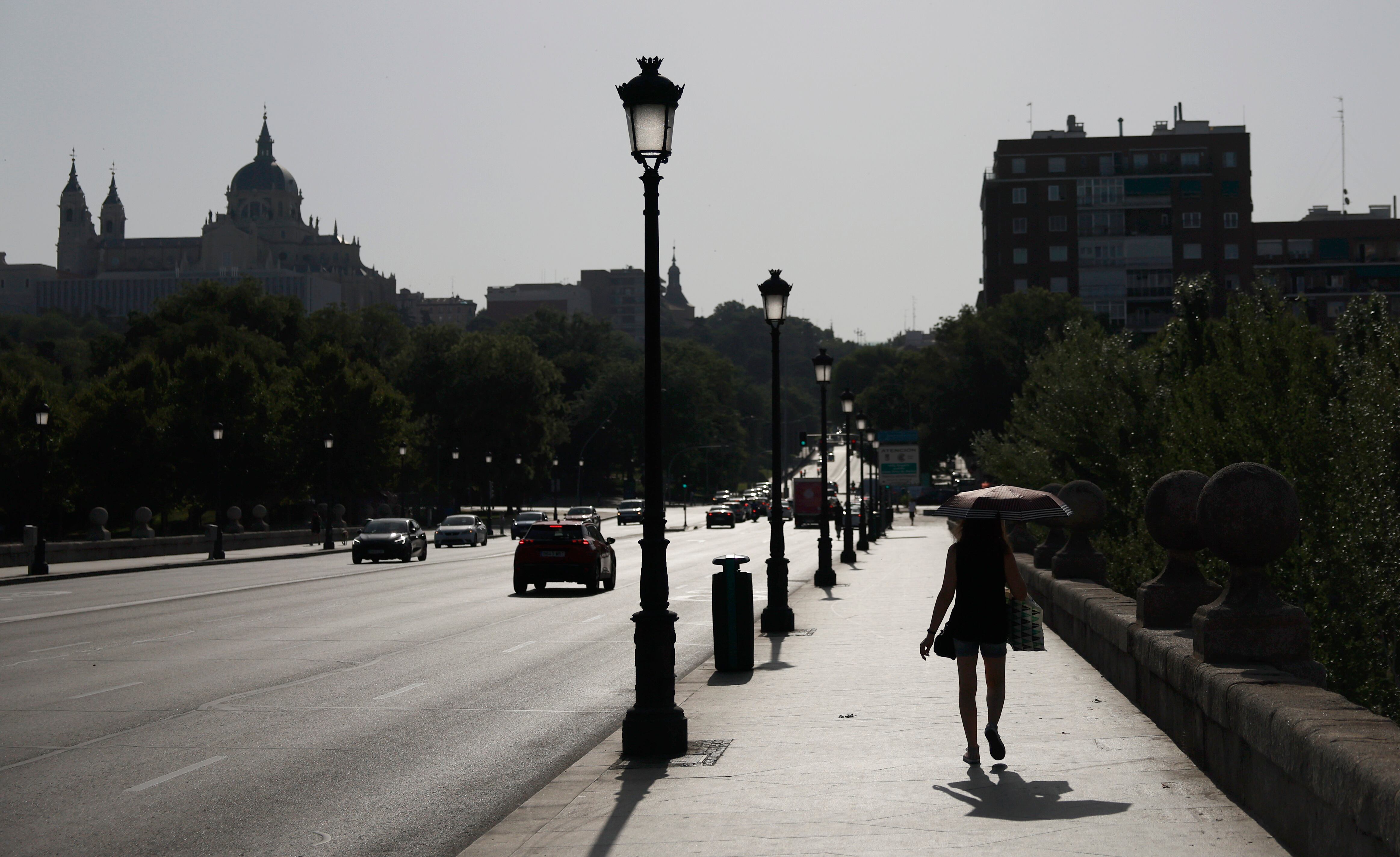 La primera ola de calor del verano alcanza su pico, con 44 grados en el valle del Guadalquivir 