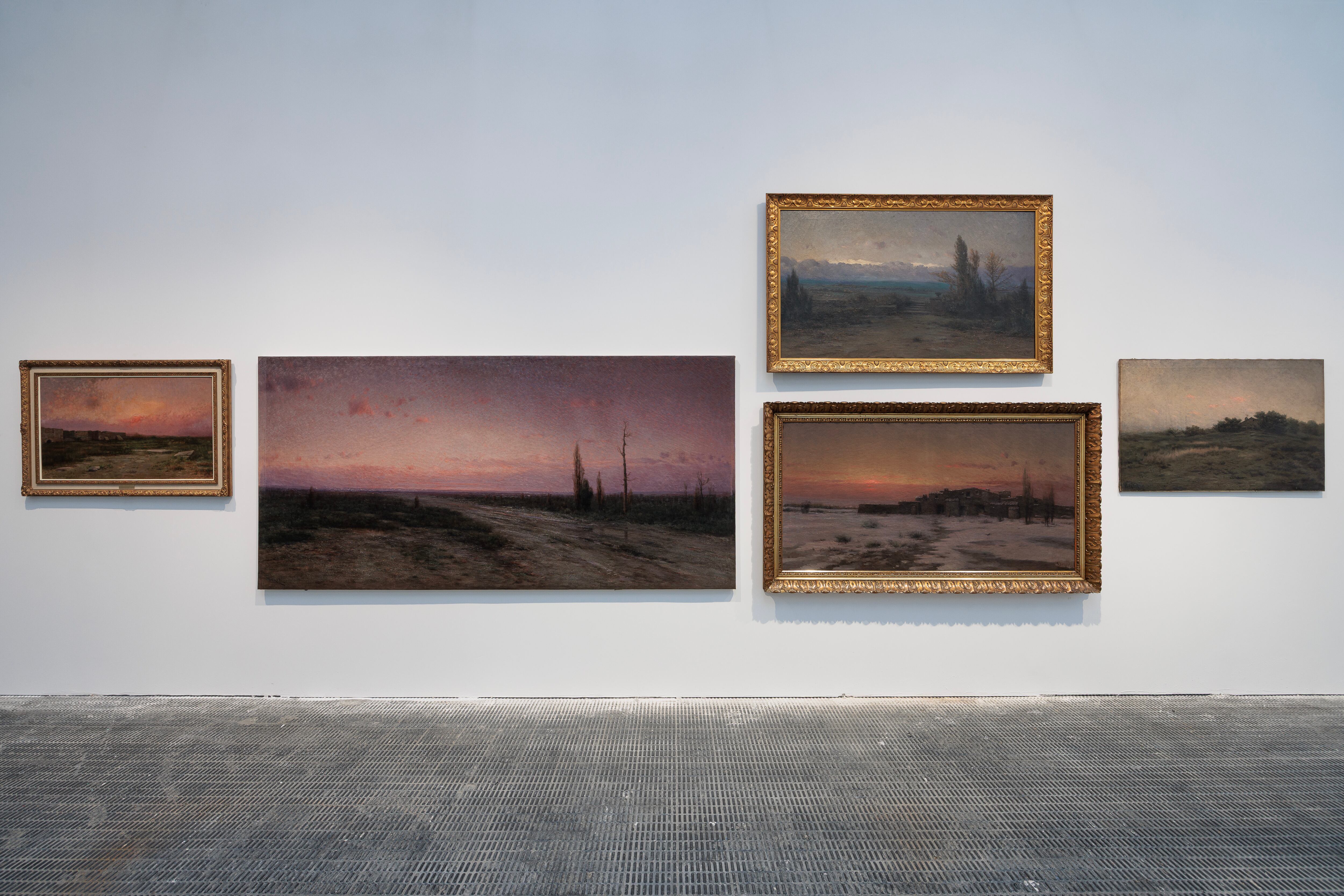 Pinturas de Urgell en la exposición.