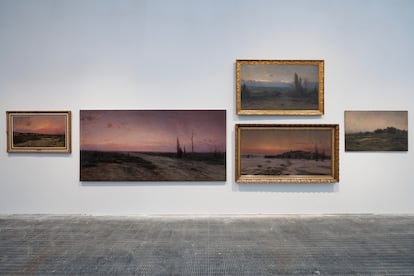Pinturas de Urgell en la exposición.