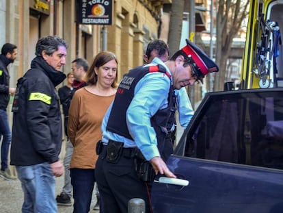 Los Mossos se llevan detenida a la madre que presuntamente ha ahogado a su hija en Girona.