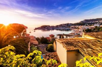 Atardecer en el puerto de Sóller, en Mallorca.