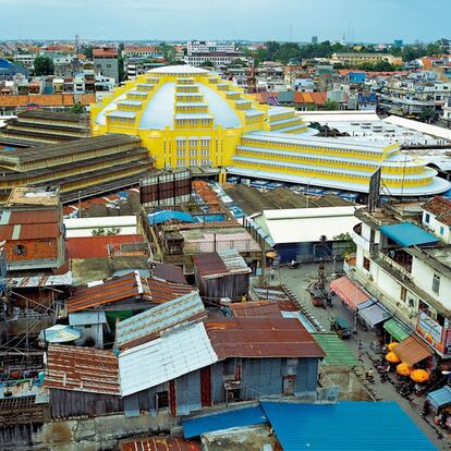 El mercado central de Phnom Penh en reconstrucción.