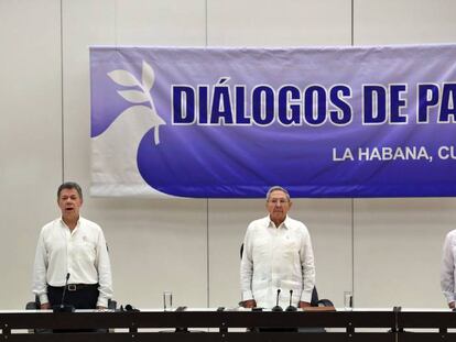 Ban Ki-moon, Santos, Raúl Castro e Timochenko, antes da cerimônia.