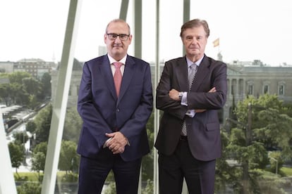 El presidente de BDO España, Carlos Sotillos (izq) y el presidente de la Fundación BDO, Alfonso Osorio (dcha). BDO España.