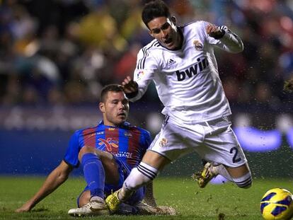 David Navarro barre a Callejon.