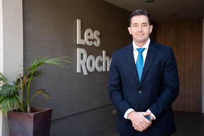 Carlos Díez de la Lastra, CEO global de Les Roches, en el campus de Marbella.