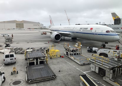 Un avión de Air China en el aeropuerto internacional de Los Angeles, el pasado 24 de mayo.