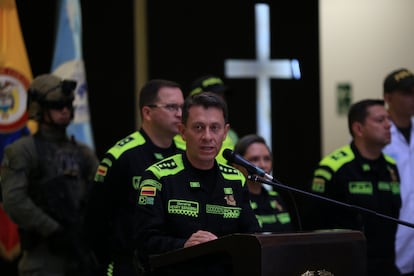 El general de la policía colombiana Henry Sanabria da una conferencia de prensa, en Bogotá, el 16 de enero de 2023.