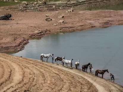 Represa de Jaguari, em S&atilde;o Jos&eacute; dos Campos (SP).