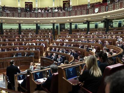 Hemiciclo del Congreso de los Diputados durante una sesi&oacute;n de control al Gobierno.