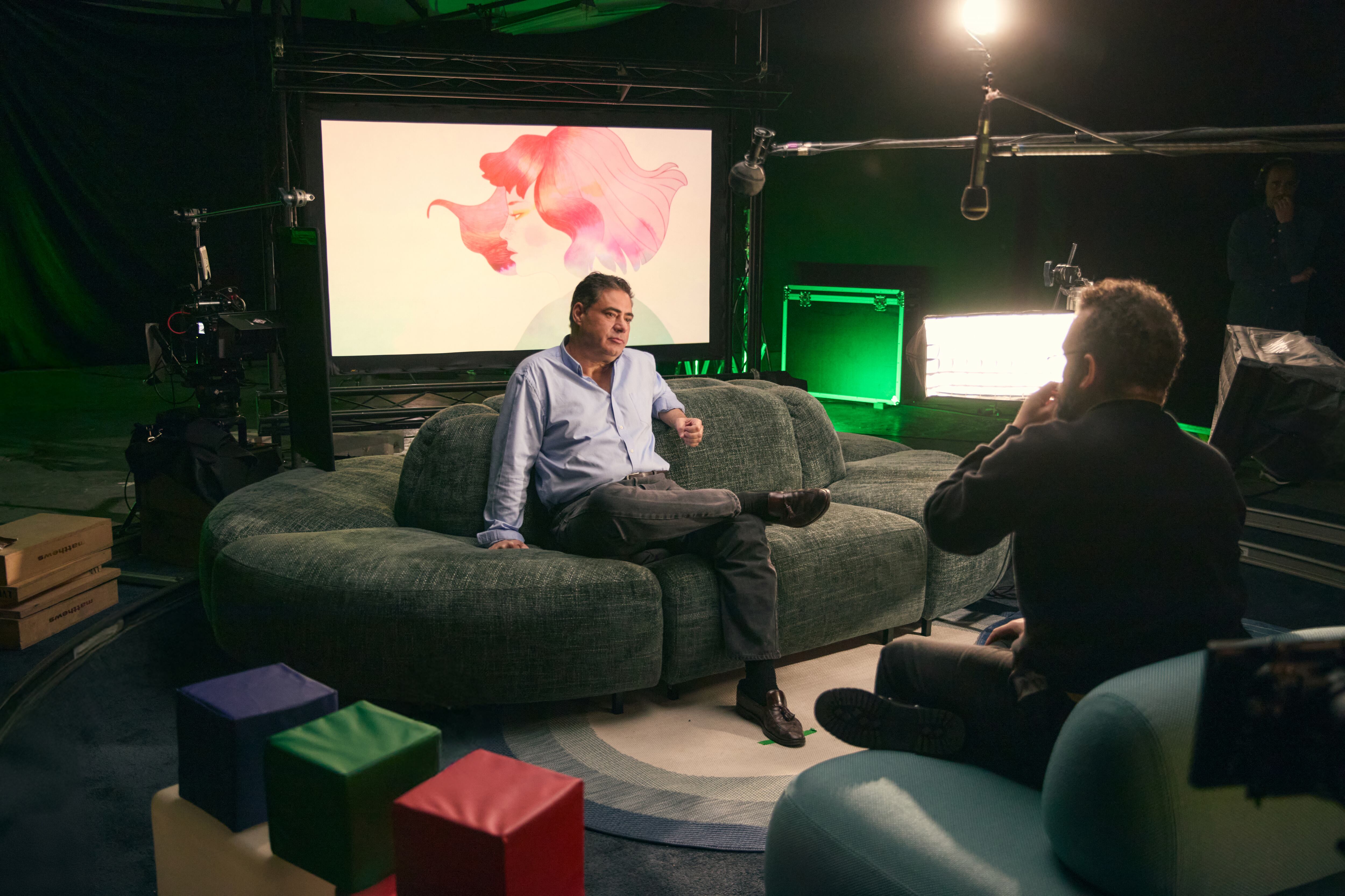 Nacho Vigalondo entrevista a Pablo Ruiz para el documental.