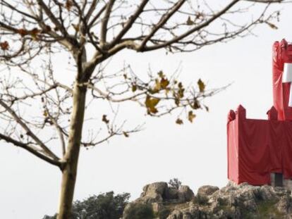 La torre de Lodones, envuelta para regalo.