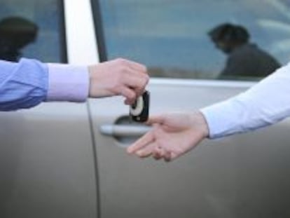 El coche usado se busca la vida fuera