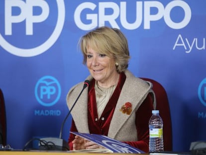 Esperanza Aguirre durante la rueda de prensa en el Ayuntamiento.