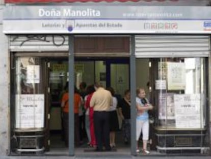 Fachada de la administraci&oacute;n de loter&iacute;a Do&ntilde;a Manolita, en el centro de Madrid.