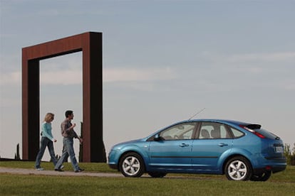 El nuevo Focus tiene una línea más estilizada, pero menos vanguardista que el anterior. La mayor inclinación del portón trasero es el detalle más llamativo.