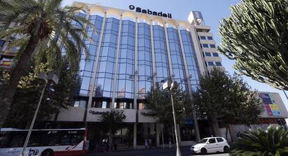 Sede operativa de Banco Sabadell en Barcelona. 